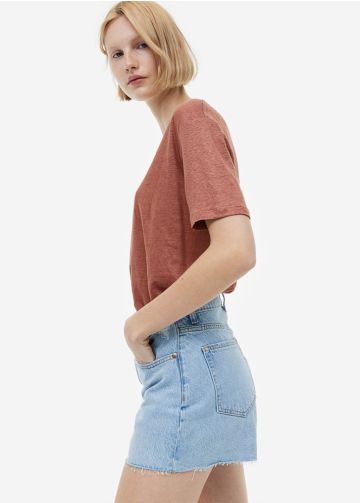 V-neck linen T-shirt