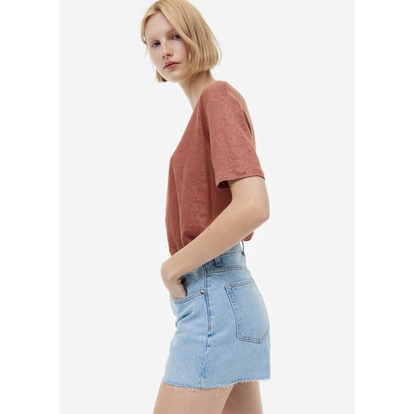 V-neck linen T-shirt