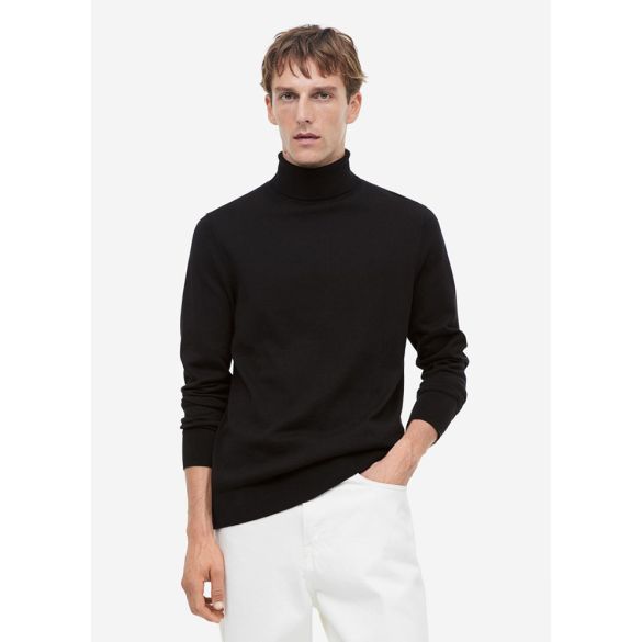 Slim Fit Fine-knit Turtleneck Sweater